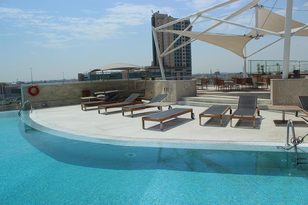 Ramee Grand Hotel And Spa Al-Manamah Bagian luar foto Rooftop pool