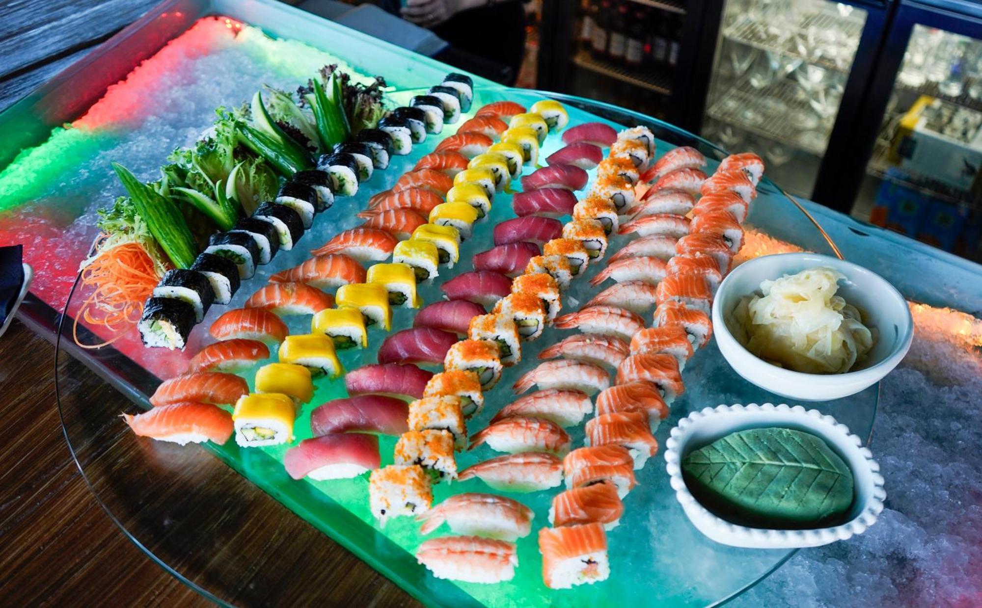 Ramee Grand Hotel And Spa Al-Manamah Bagian luar foto Sushi