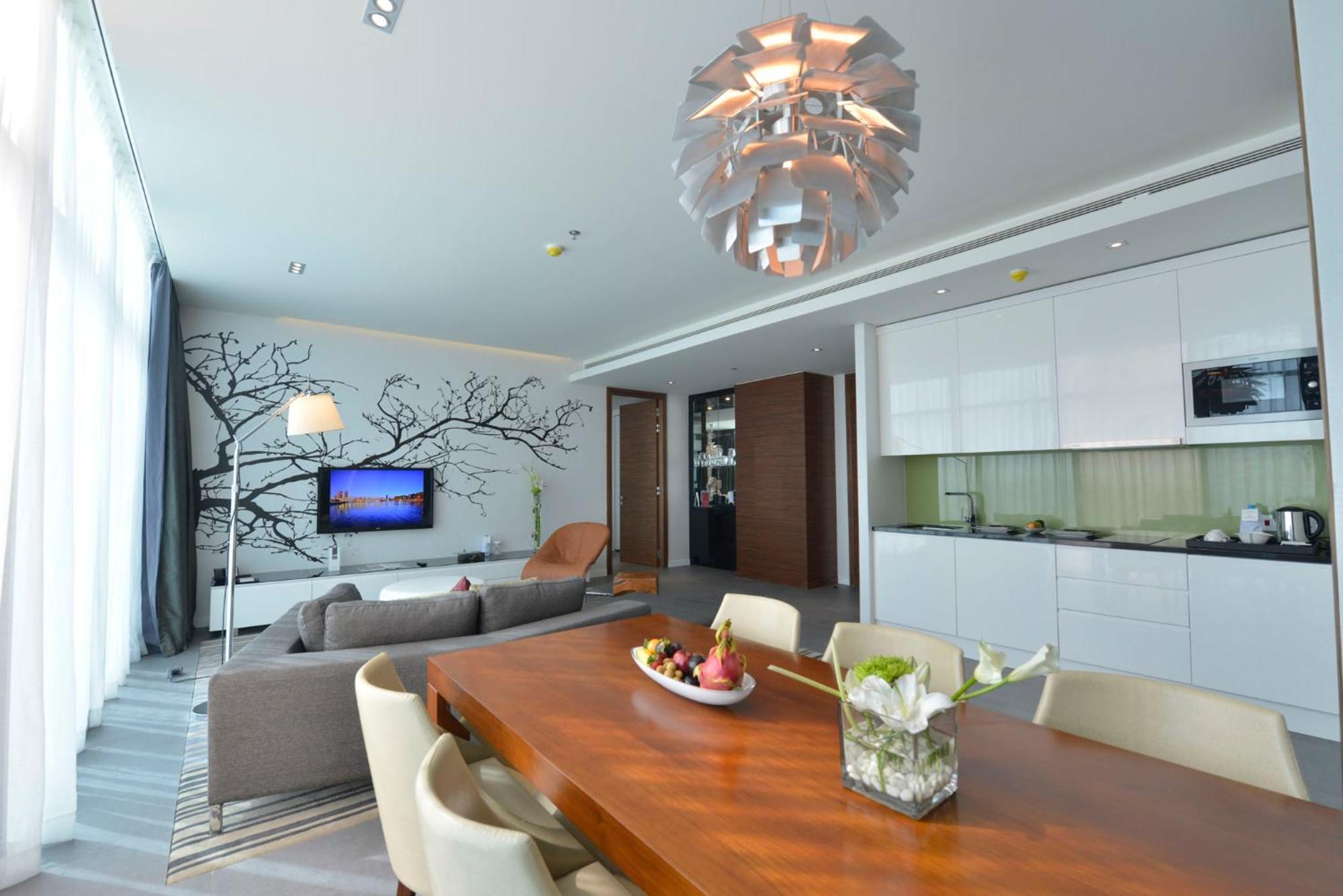 Ramee Grand Hotel And Spa Al-Manamah Bagian luar foto A modern apartment in Warsaw, Poland