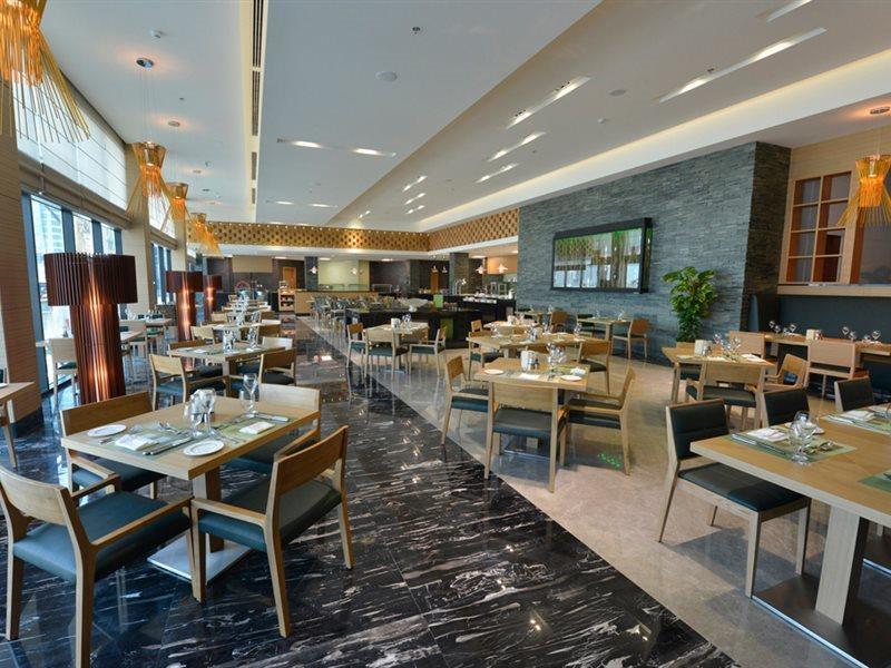 Ramee Grand Hotel And Spa Al-Manamah Bagian luar foto The restaurant