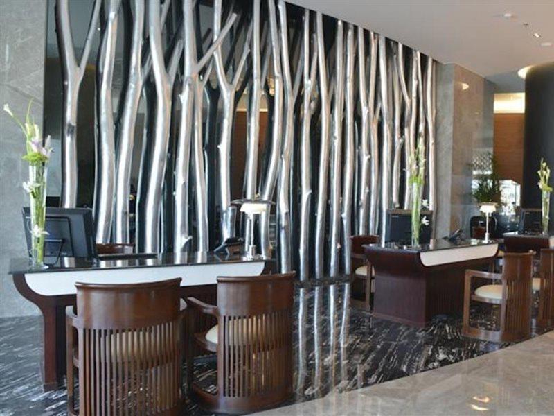 Ramee Grand Hotel And Spa Al-Manamah Bagian luar foto The lobby of the hotel