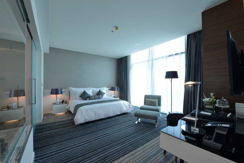 Ramee Grand Hotel And Spa Al-Manamah Bagian luar foto Deluxe Suite