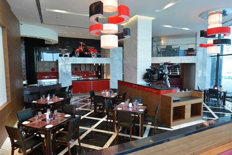 Ramee Grand Hotel And Spa Al-Manamah Bagian luar foto The restaurant